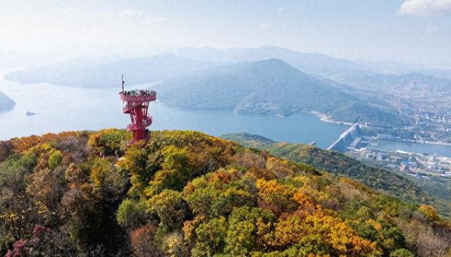 登吉林朱雀山，秋日美景尽收眼底！