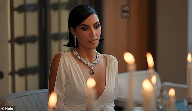 当真人秀女王走进法庭：金·卡戴珊不是在演戏，而是在活成品牌