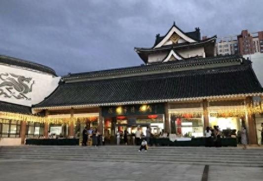 博物馆延时开放：文化惠民还是文旅消费新引擎？