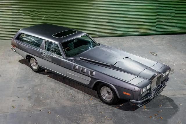 🇬🇧 “野兽	”的传奇：27.0升V12引擎驱动的英国公路怪胎