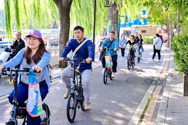 中轴以西赏荷悦，“浸享西城”主题线路引领古今交融潮风尚