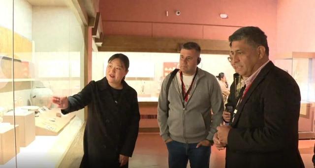 【沟通世界 对话敦煌】土耳其嘉宾在敦煌参观考察