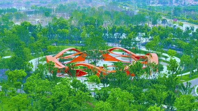 漫步“智慧”公园