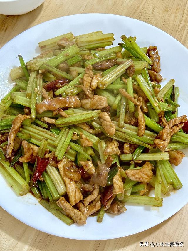 5种一吃就"拉屎"的蔬菜，被称为“肠道润滑油”，帮助你顺畅拉屎