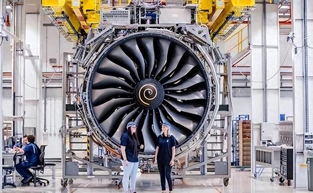 绝不向中国低头！宁愿裁员9000人公司破产，也不接受中国的帮助？