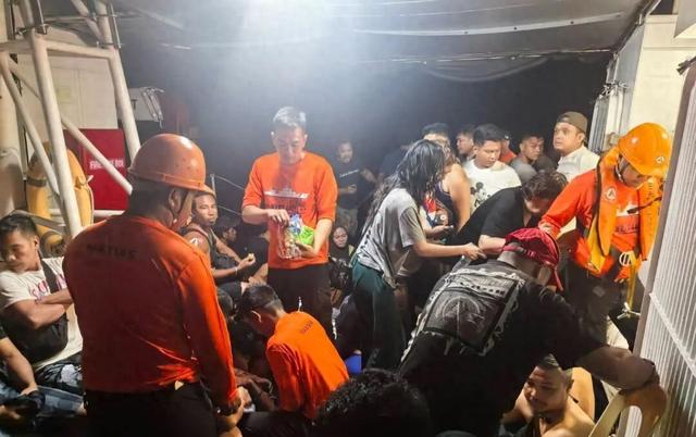 凌晨突发！已致7人死亡，菲律宾一载350多人渡轮沉没