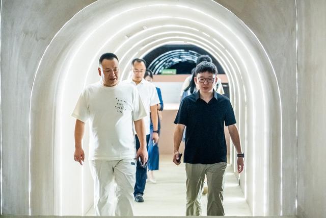 强强联手，共绘未来：涨巢集团与美团深化战略合作，共同推动休闲娱乐行业新升级