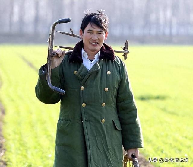 彻底不装了！离开大衣哥儿子后，陈亚男至今未醒悟，再婚要求离谱