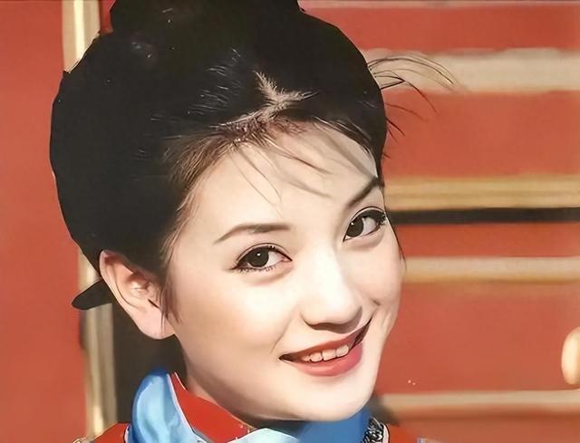 事业没了，婚也离了，被封杀5年后赵薇不再隐忍	，首次回应传闻