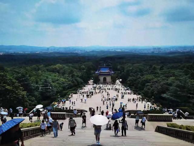 南京中山陵“坑游客”大吐槽：我的踩坑全纪录，带你避雷！