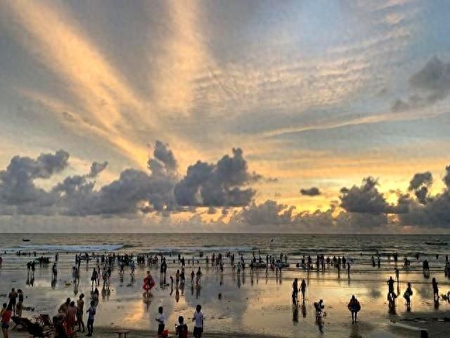 女人给你这4个“信号”，是暗示你别追了，她对你根本“没兴趣”