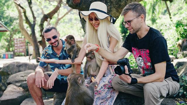 俄语国家入琼游客增多 海南一景区推出俄语主题曲《无忧岛》