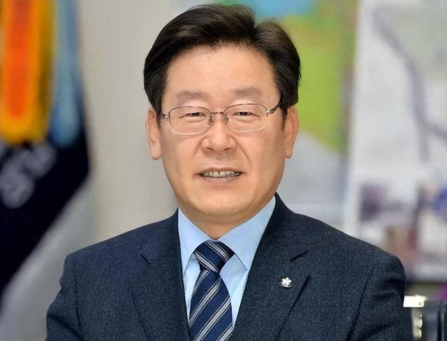 要不要首访中国，李在明考虑了整整十天，最后的决定并不让人意外