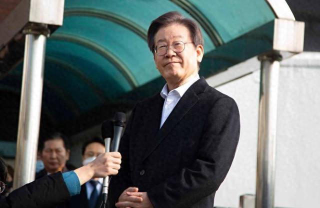 李在明确定缺席阅兵后，一特殊身份客人的到来，或让韩国坐立难安