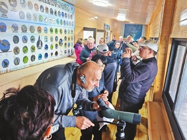 32位国际友人“打卡”闽江河口湿地