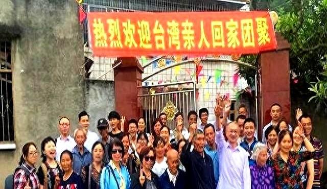 儿女带92岁台湾老兵回大陆认亲，落地后老兵却说：这不是我的故乡