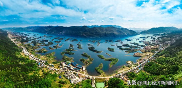 【中国经济时报】荆楚第一奇湖——仙岛湖的“奇”美之旅