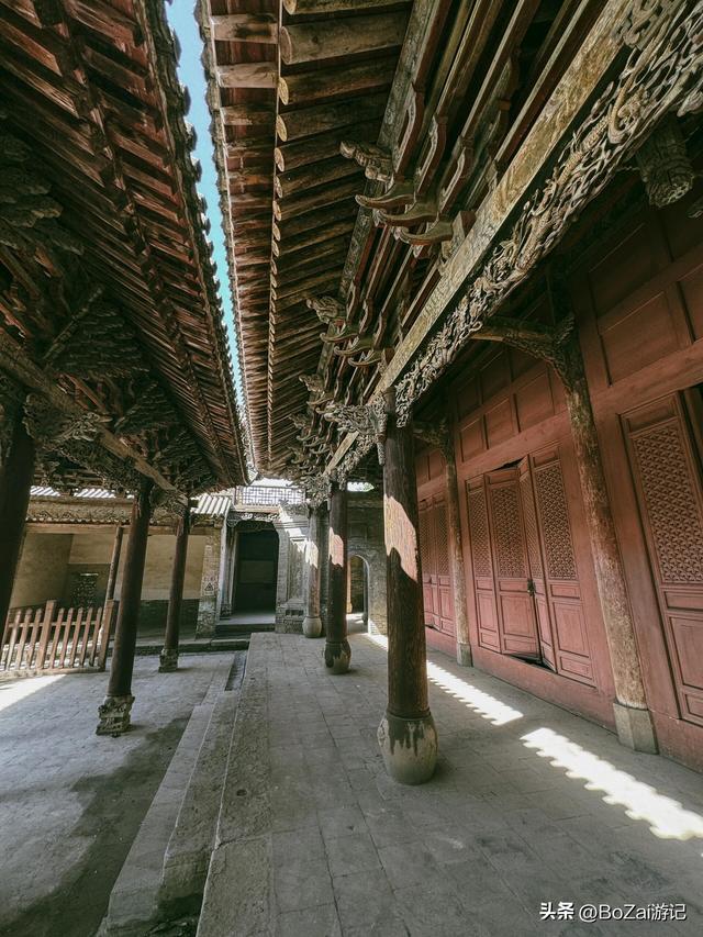 山西临汾藏着座限时开放的古建，我守了3小时终见罕见的八卦藻井