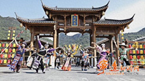 宁远：南风集里人气旺 文化味更浓