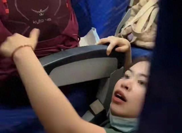 后续来了！南航被围殴女子硬刚不和解：“孩子小”不是作恶的盾牌
