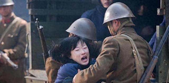 慰安妇幸存者李连春回忆：鬼子一边蹂躏我的身体，一边咬下一块肉