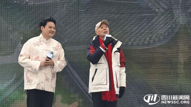 四川的冬天好巴适哦！李伯清喊你来攀西晒太阳、吃刨汤｜冬游四川