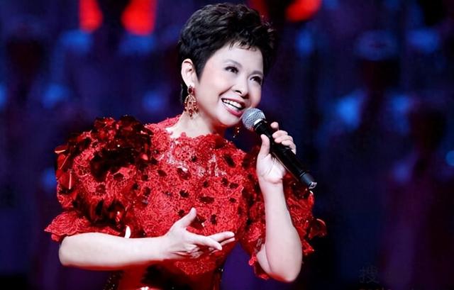董文华不再沉默，揭露了曾经被“封杀”的原因，原来我们错怪了她