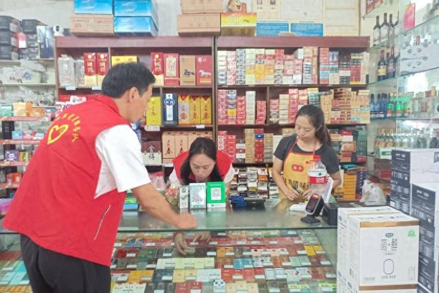 凉风吹“热”三江镇 小店聚客“暑”不尽