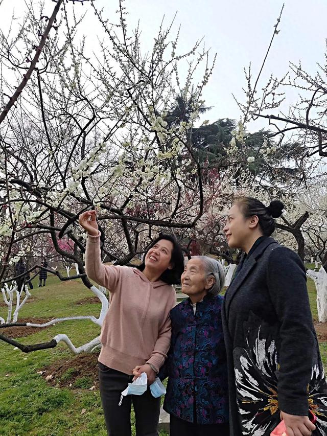 东湖不仅是风景，更是生活的一部分