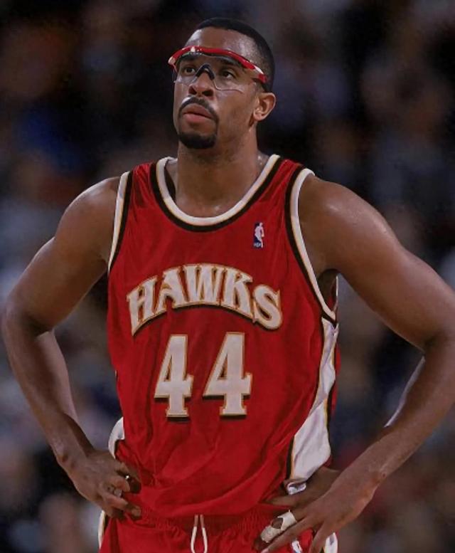 杨瀚森到底能否成材？看看NBA30年以来首轮16号秀的数据就知道！