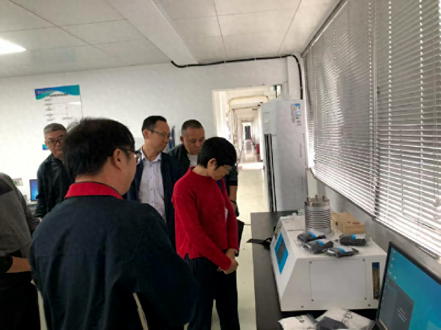湖北纤检联合检验检测机构走进企业开展技术帮扶