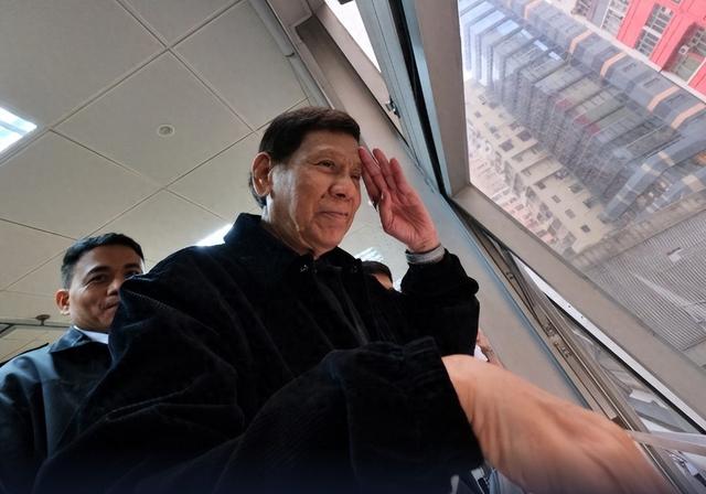 突发！杜特尔特曾在牢房昏迷，一旦生命垂危，马科斯必脱不了干系