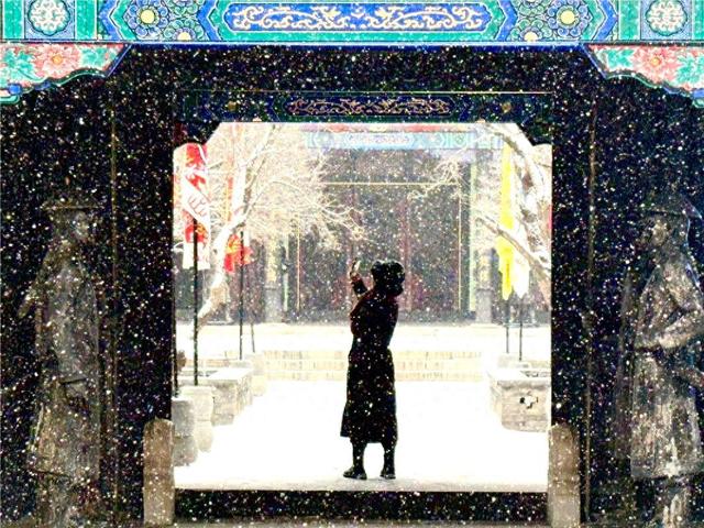 雪落青城诗意浓