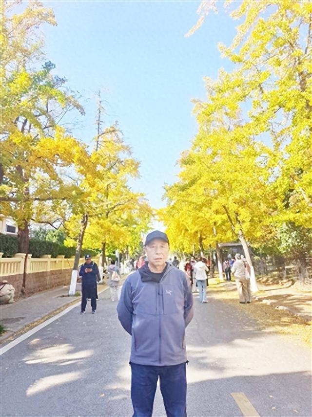 为青岛勇士点赞！爱逛栈桥的老兵、恋美景的摄影师，危急时刻跳海救人