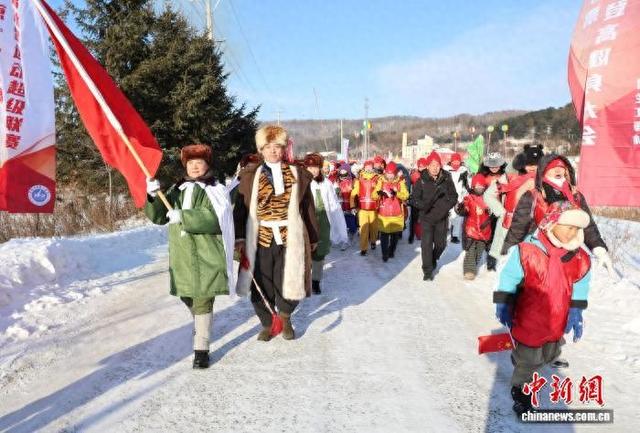 千名徒步爱好者齐聚牡丹江穿越“林海雪原”