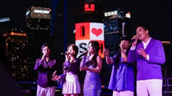 “唱响浦江”快闪启幕，2025市民文化节放歌申城