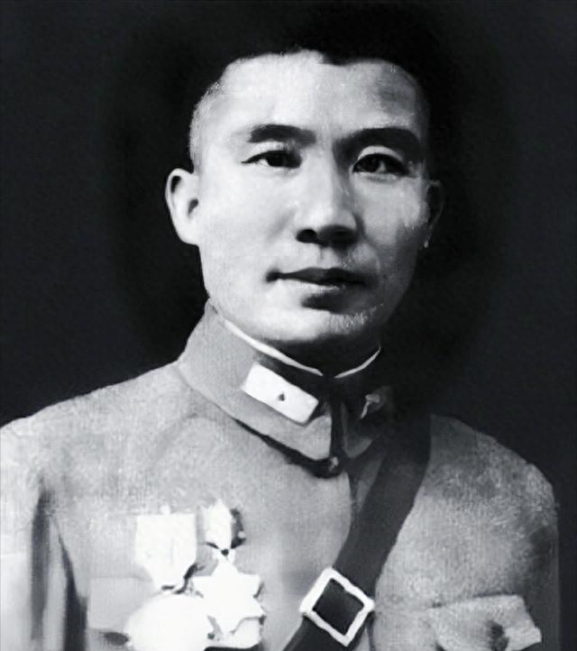 1960年，周总理请王耀武吃饭，陈赓笑道：以后可以称你为同志了