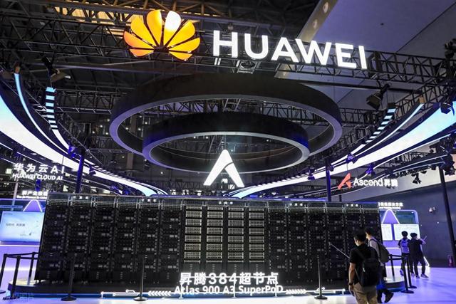 华为九月份有很多新品，三折叠屏和小尺寸平板应该都可以看见？