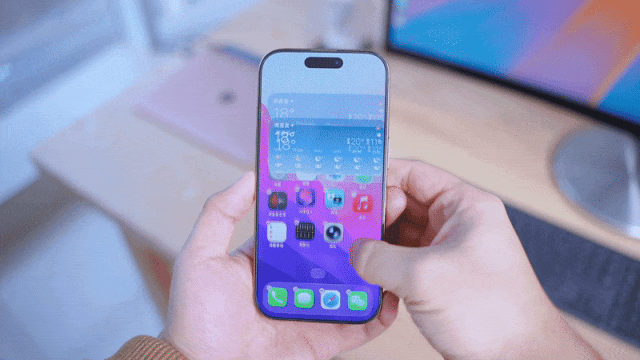 iphone手机黑屏一直转圈（iOS 26 又出现严重 BUG大家快来试试看）