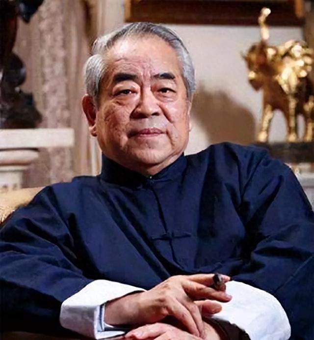 一个贪财一个好色？老夫少妻的“残酷”在87岁的范曾身上应验了