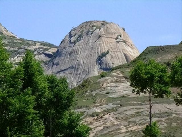 《李銮宣传记》38 桑梓情深留遗存