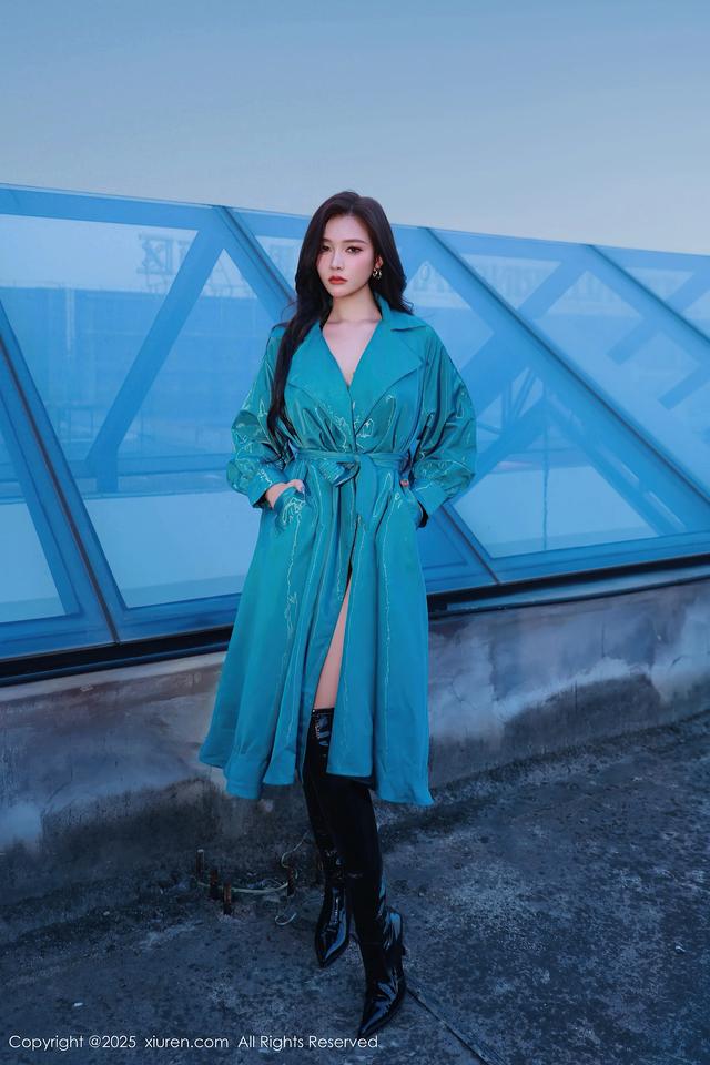 时尚都市游戏破解版(都市时尚风娜比)