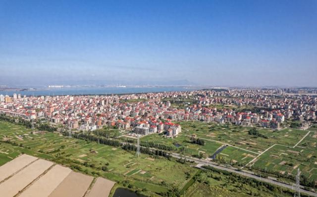 江苏有个不起眼的小县城，被誉为“世界水晶之都”，未来潜力巨大