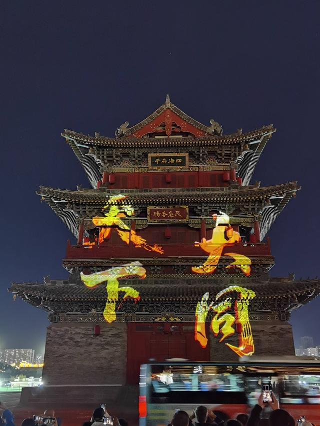 山西杀疯了！云冈石窟+大同古城霸榜全国前3，这波流量接稳了