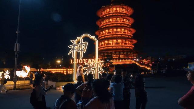 年轻人为何如此钟爱神都洛阳？丨大象评论