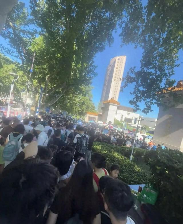 过了抢票关又遇“入馆难”，南京博物院回应