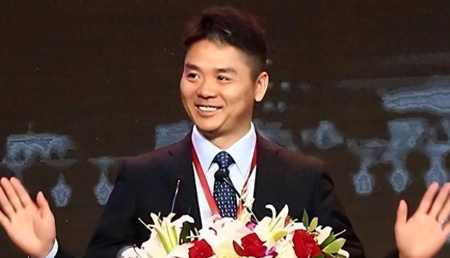 刘强东是如何赚到人生第一桶金的？