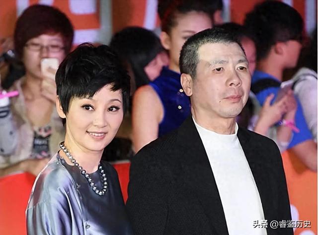 徐帆回应离婚5个月，冯小刚近况曝光，他的“小心思	”再藏不住了