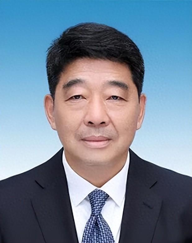 国务院最新任免6位干部，3位进京履新