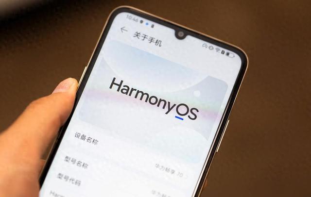华为手机什么系列最好（华为手机三大系列真相对比）